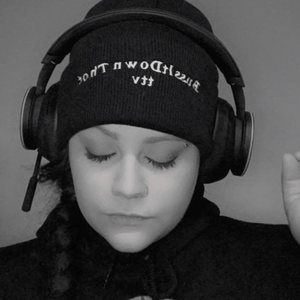 Meet your Posher, Tabs